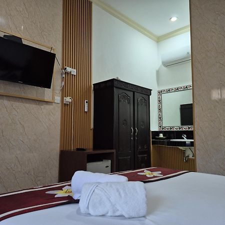 Frangipani Homestay Nusa Dua  Buitenkant foto