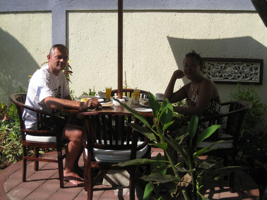 Frangipani Homestay Nusa Dua  Buitenkant foto