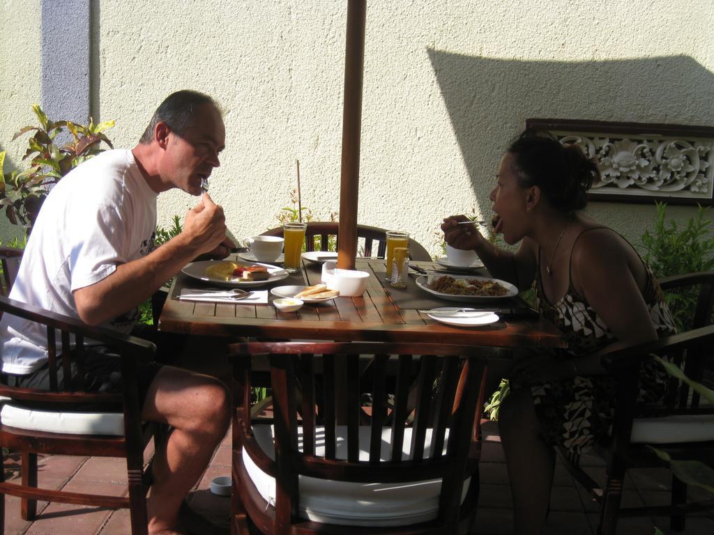 Frangipani Homestay Nusa Dua  Buitenkant foto