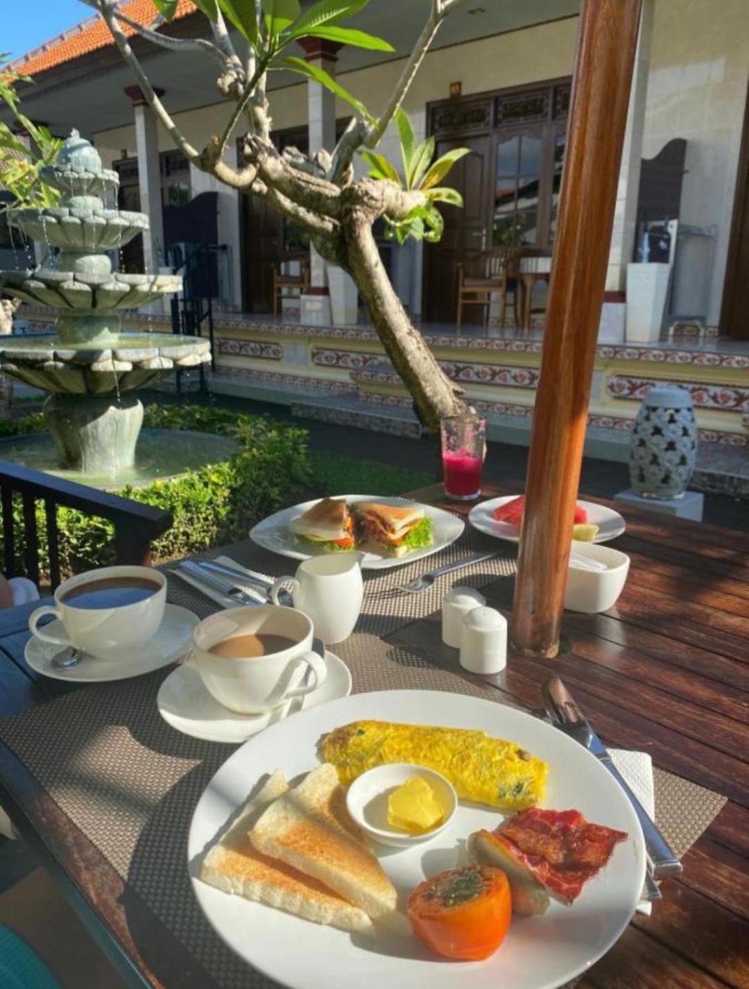 Frangipani Homestay Nusa Dua  Buitenkant foto