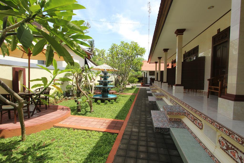 Frangipani Homestay Nusa Dua  Buitenkant foto