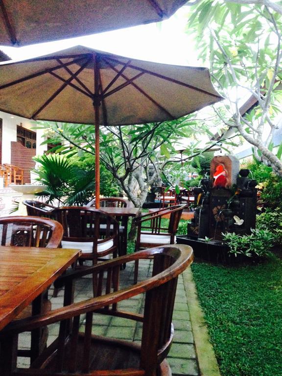 Frangipani Homestay Nusa Dua  Buitenkant foto